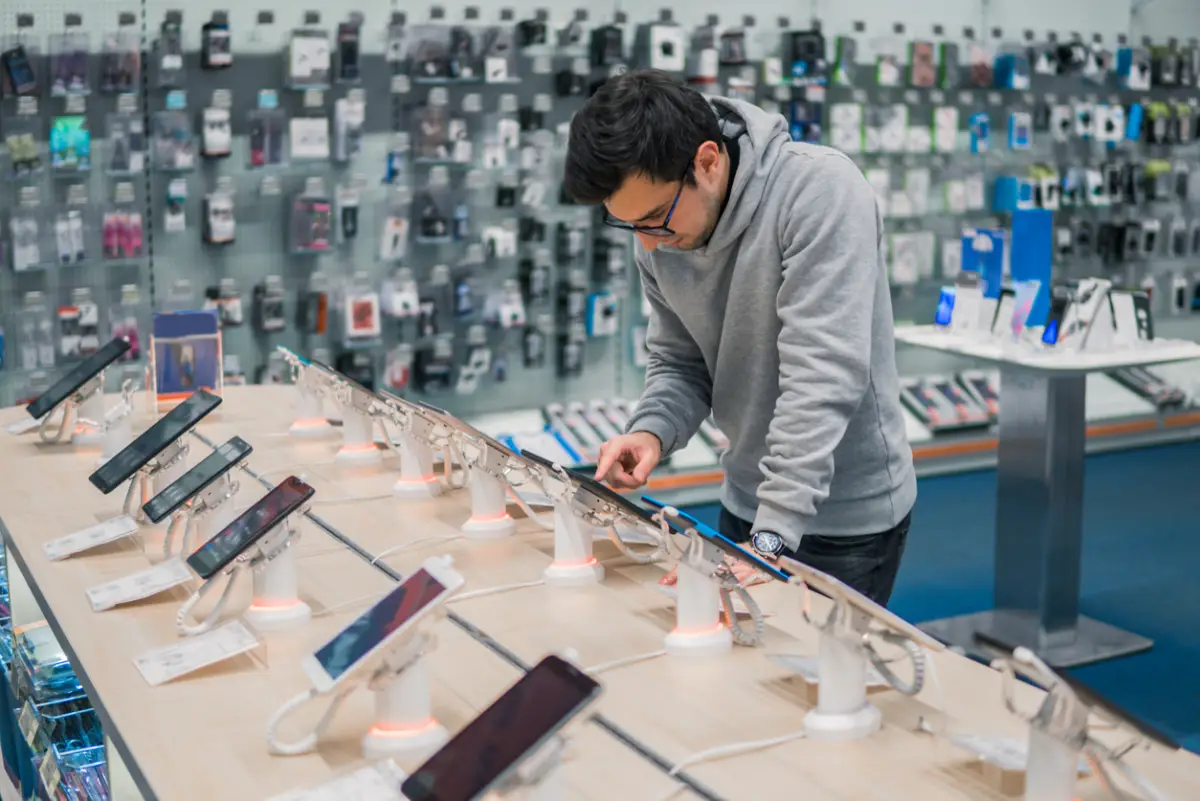 Samsung desbanca a Apple como líder del mercado de celulares 