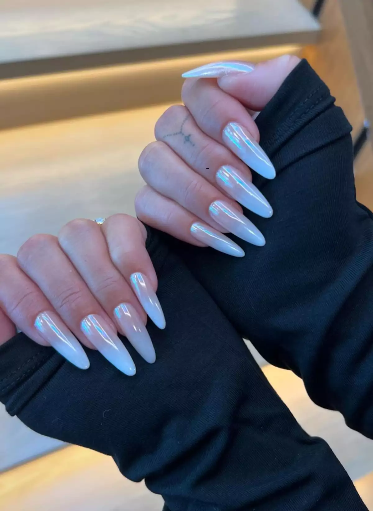 uñas Vanessa Oscars 2024 