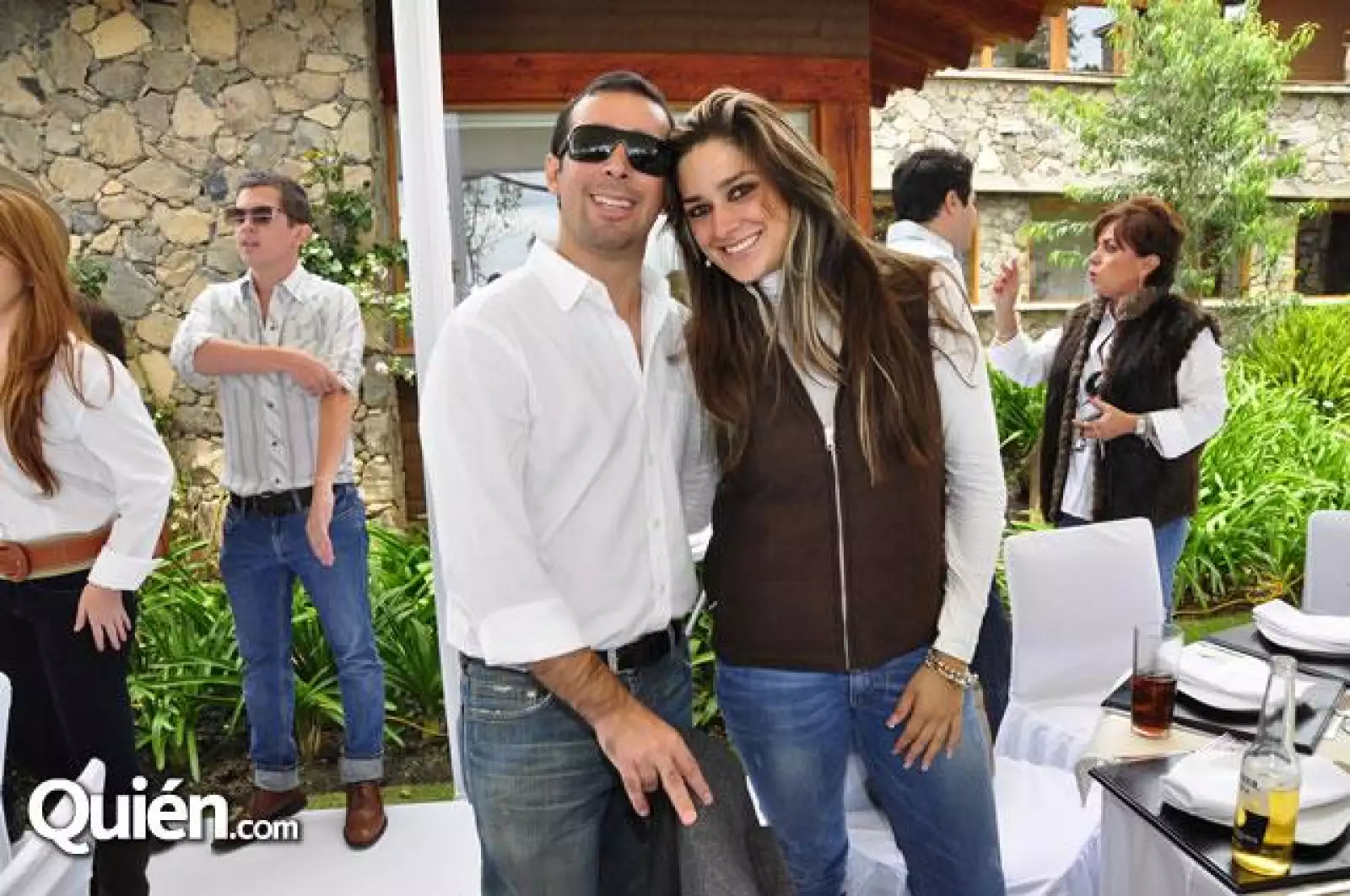 Civil Bety Vega y Rene Palme