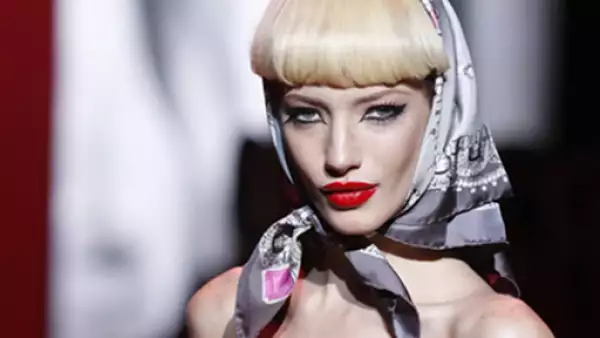 No se sabe de donde salió el Glamour o el Estilo, pero si sabemos que Barbie por 50 años ha sido un ícono de moda y belleza.