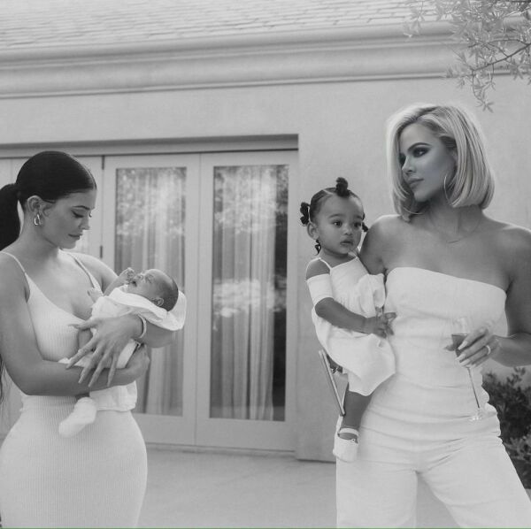 Khloé Kardashian would 'allow' Kylie Jenner to be friends with Jordyn Woods again 19 Kylie-Khloe.jpg
