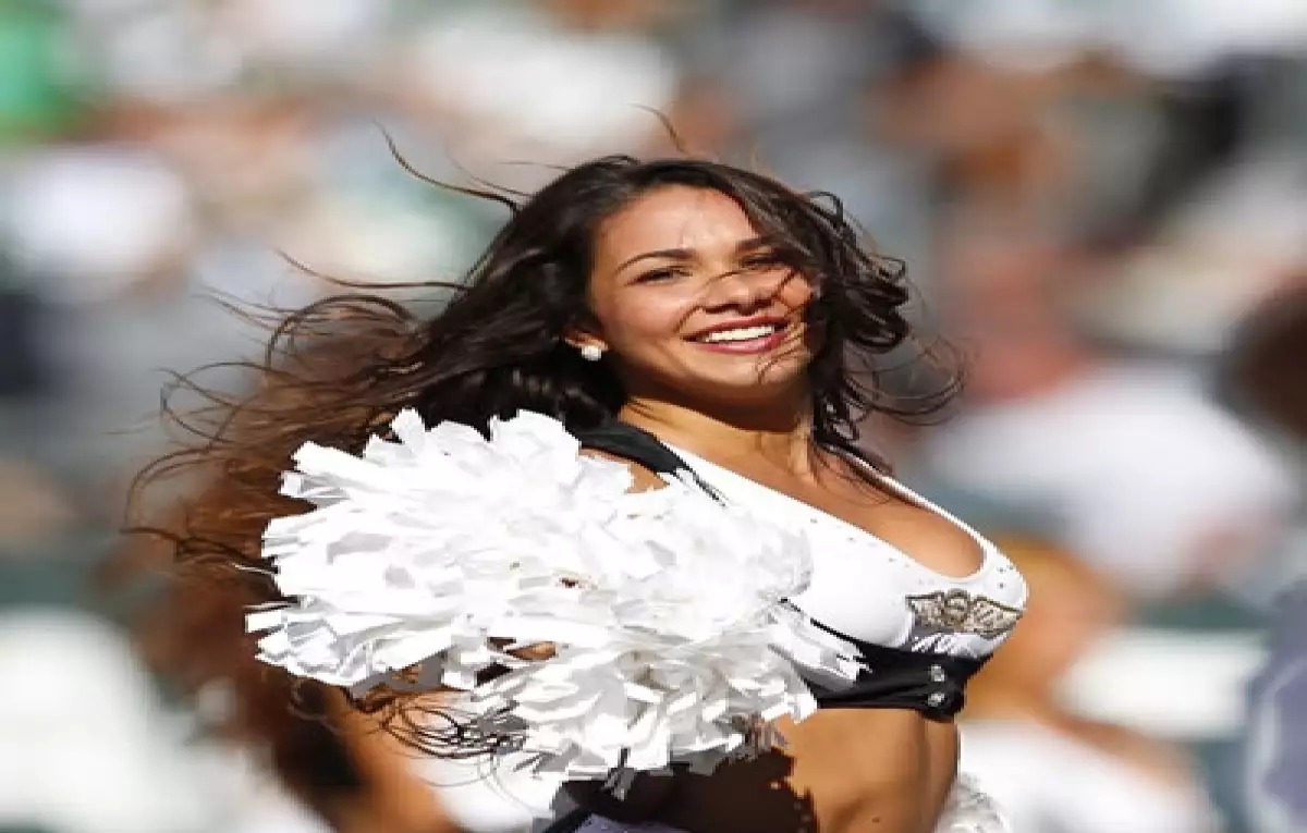 Halle Berry, quedó en quinto lugar; Megan Fox, en sexto; Shakira, en séptimo.