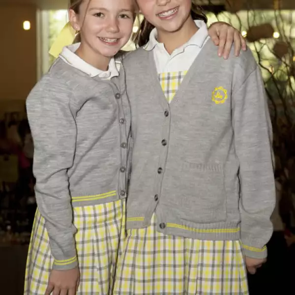 Ana Paula Michel y Cayetana de Aviega