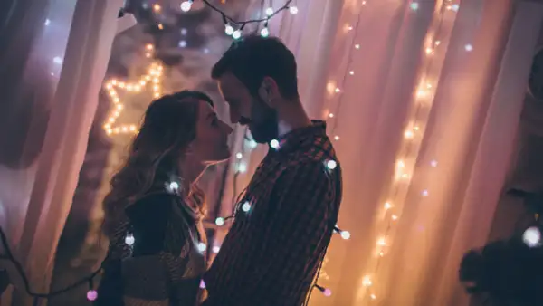 Un estudio universitario sugiere que las mujeres suelen comenzar la ruptura sentimental; los hombres suelen sentirse más frustrados tras romper con su pareja.