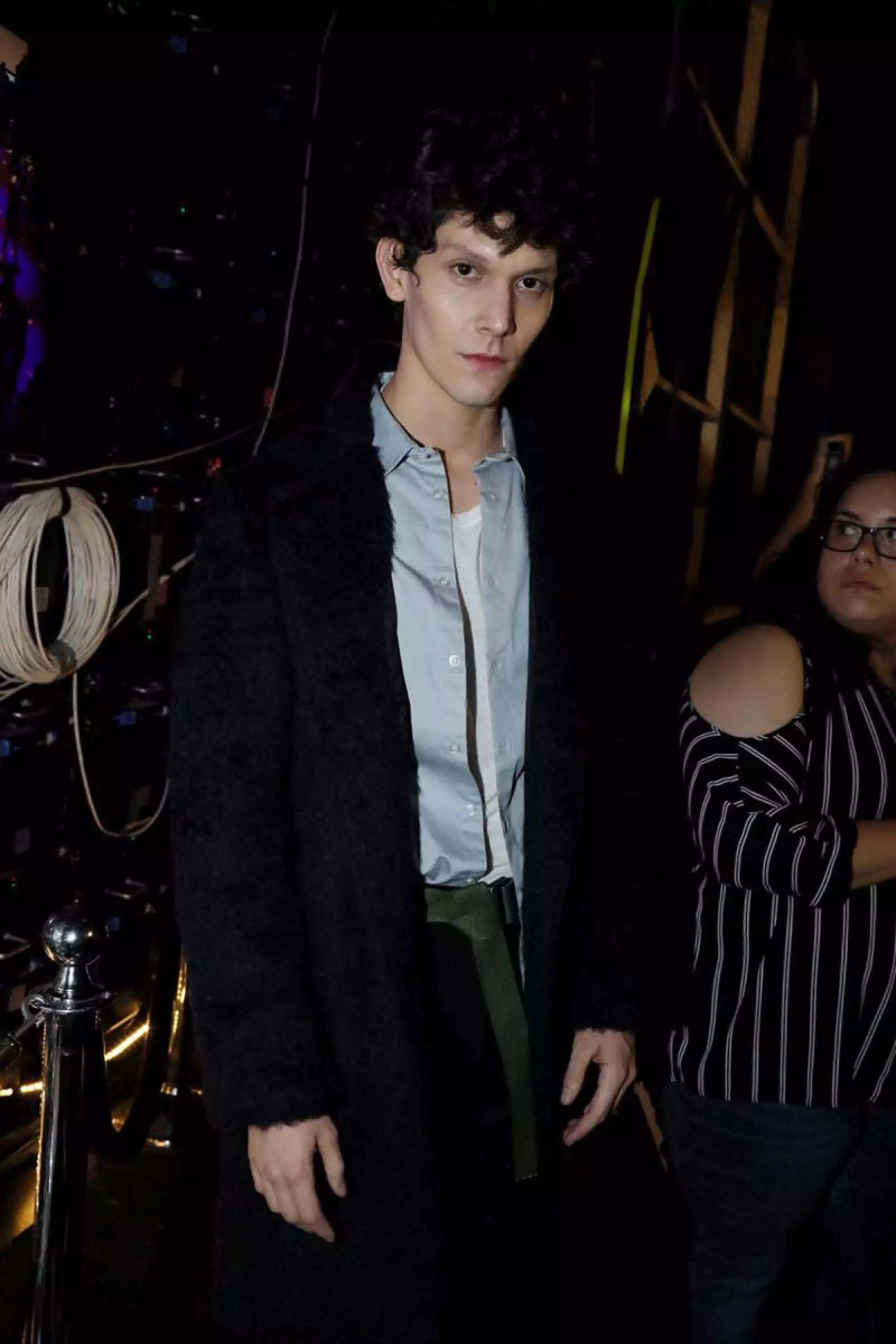 Boyfriends-Shirt-MBFWMx-Model-On-Backstage