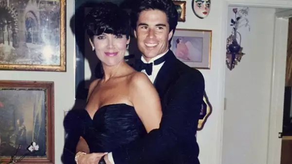 Junto a Todd Waterman, quien alguna vez declaró que además de que Kris y él se seguían viendo cuando ella ya salía con Bruce Jenner, su romance inició cuando ella aun estaba casada con Robert Kardashian.