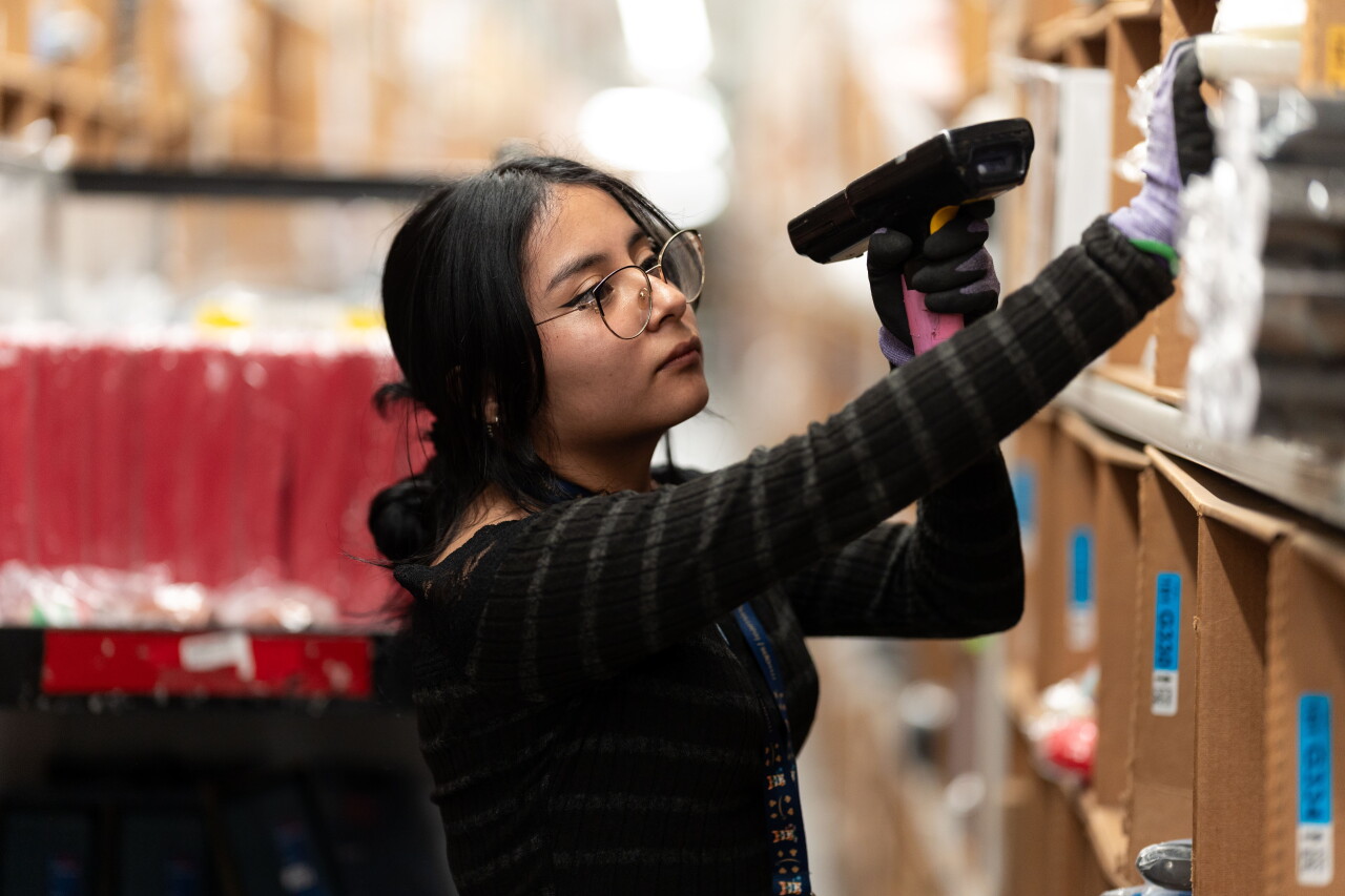 Amazon abre más de 11,000 empleos temporales en México para fin de año