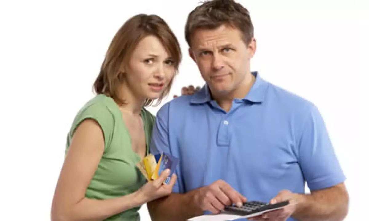 Los pagos mínimos sólo prolongan el tiempo que tardarás en liquidar tu deuda, advierte Condusef. (Foto: Thinkstock)