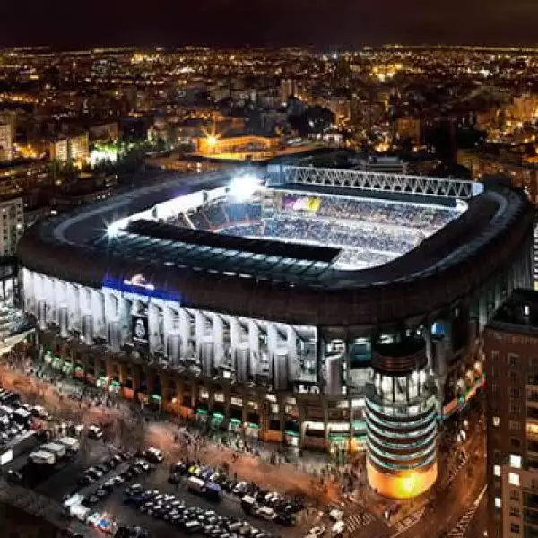 Los boletos para el estadio en un partido regular van desde los 28 a los 145 euros; mientras que en la zona VIP van de los 225 a los 400 euros.