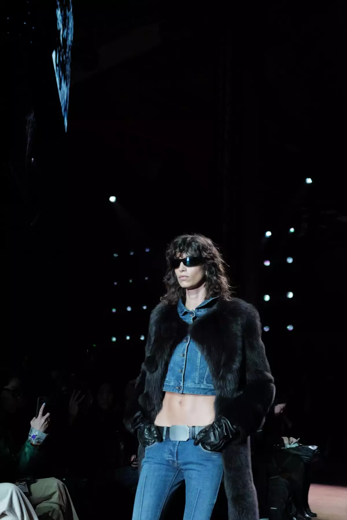 Miu Miu vuelve a cambiar las reglas de las faldas y de la edad