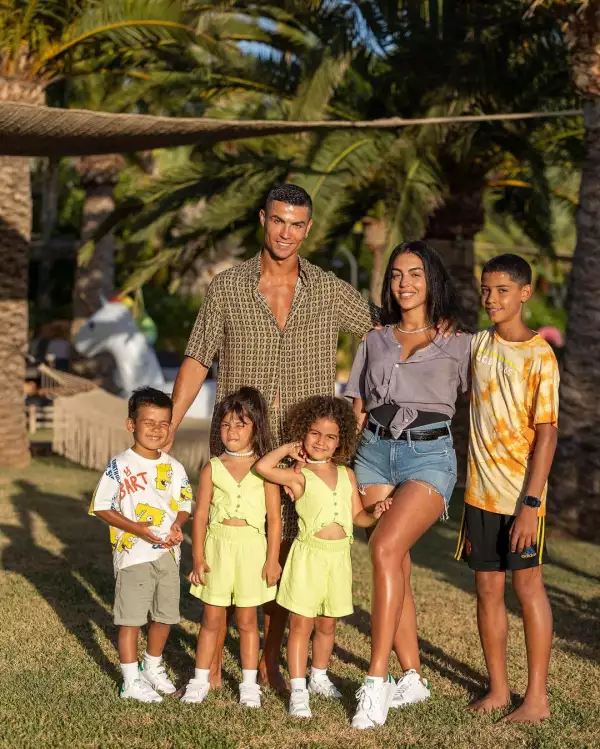 Los amigos de infancia de Cristiano Ronaldo le apodaban 'el bebé