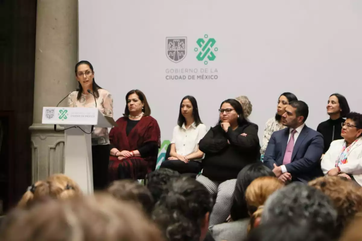 Sheinbaum Mujeres SOS.jpeg