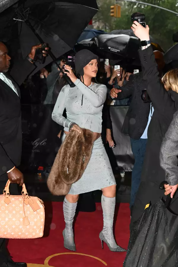 rihanna-met-gala-tercer-embarazo