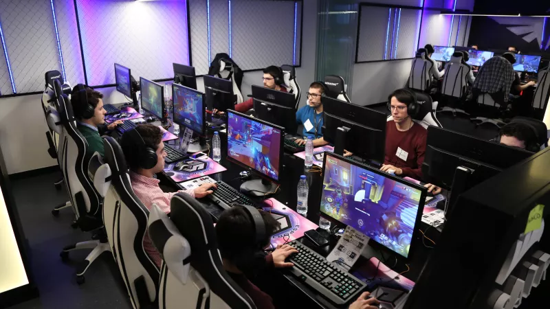 Plano general con ganadores.jpg