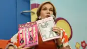 La escritora conversó con algunos de sus seguidores que se reunieron en la librería El Sótano acerca de la nueva edición de su libro.