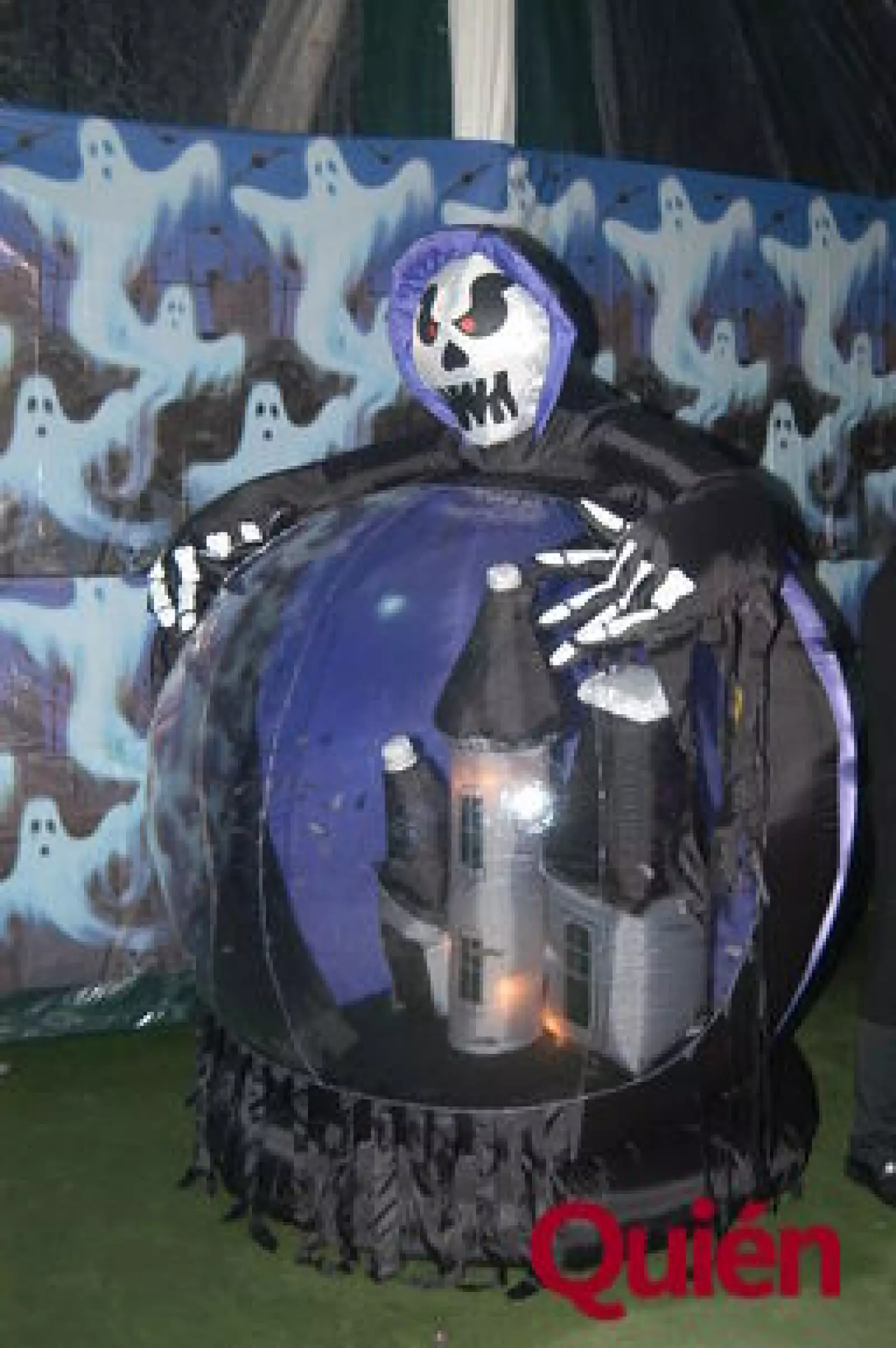 Aspectos. Fiesta de cumpleaños de Stephanie Dieter