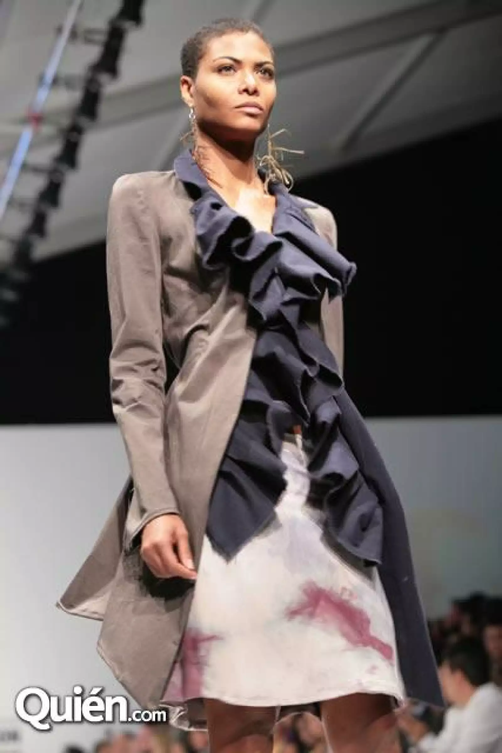 Pasarela Elena Gomez Tusseian