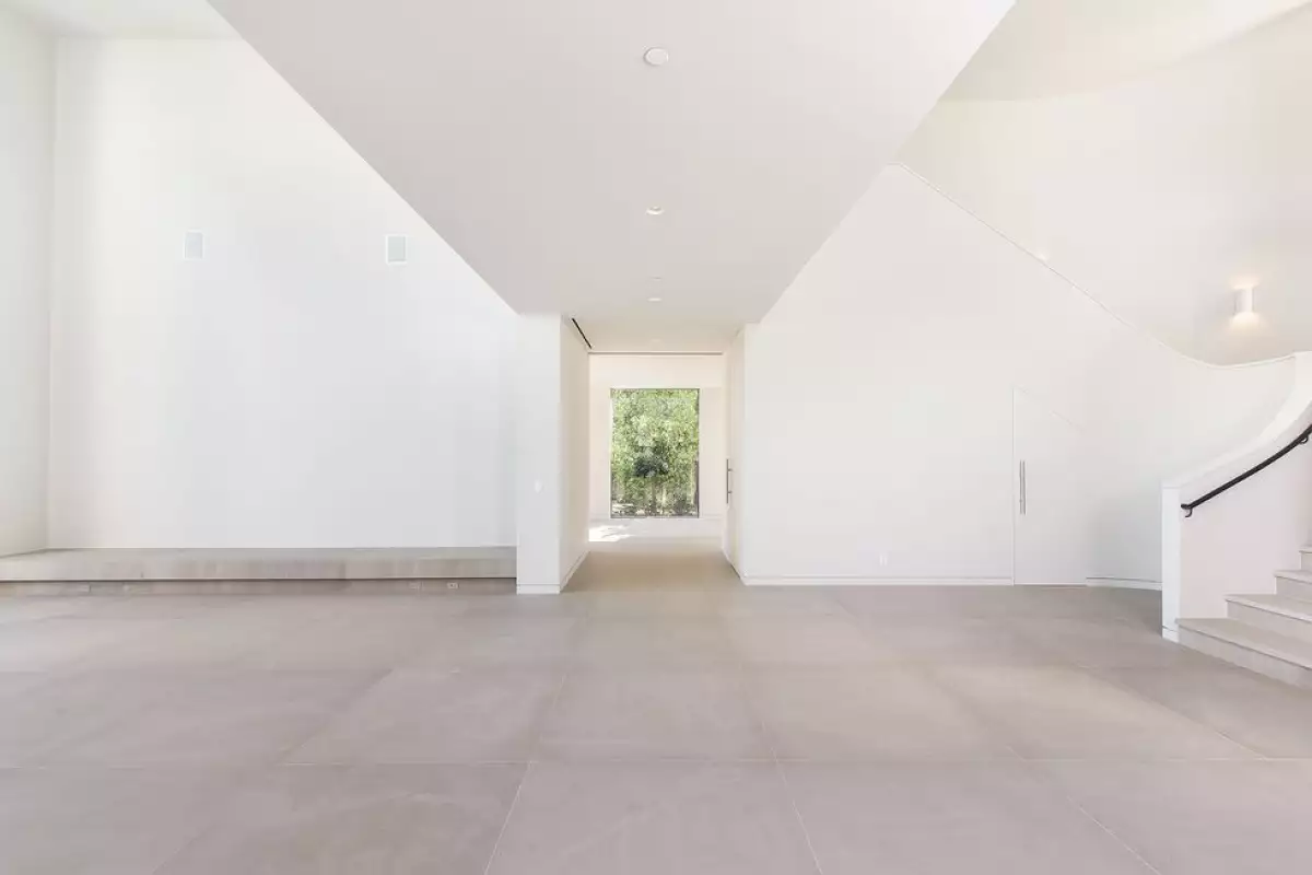 kim-kanye-mansion-4-1530304005