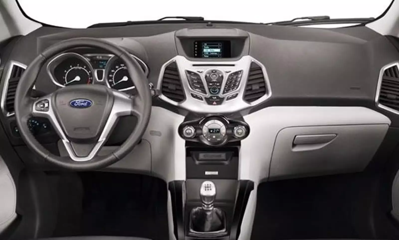 Hay dos niveles de confort, SE y Titanium. De serie, las dos configuraciones comparten el asiento del pasajero manual, controles para audio en el volante y columna de dirección abatible, entre otras características.