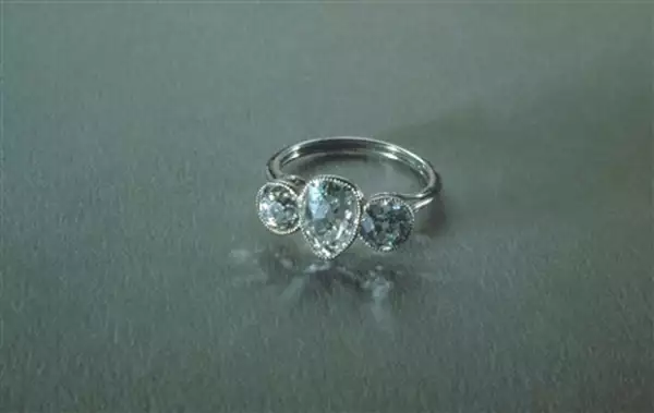 Este anillo fue rescatado desde las profundidades del océano Atlántico, lugar donde naufragó el Titanic.