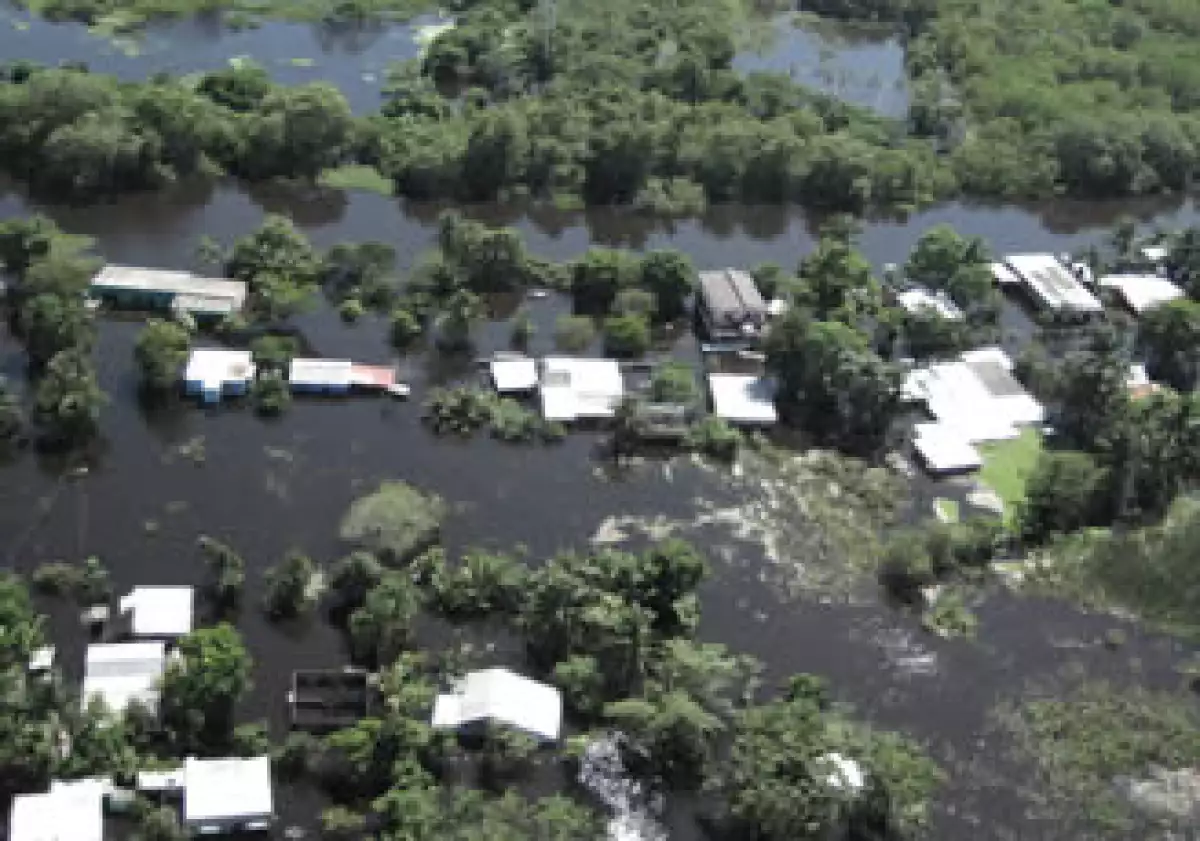 Parte del estado se encuentra bajo el agua (Foto: Notimex)