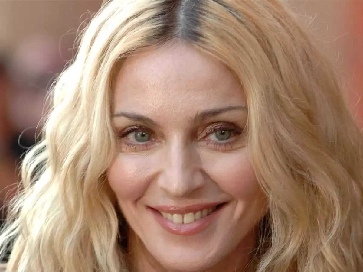 Uno pensaría que el enemigo número uno de la Reina del Pop es la edad... resulta que es la crítica de cine.