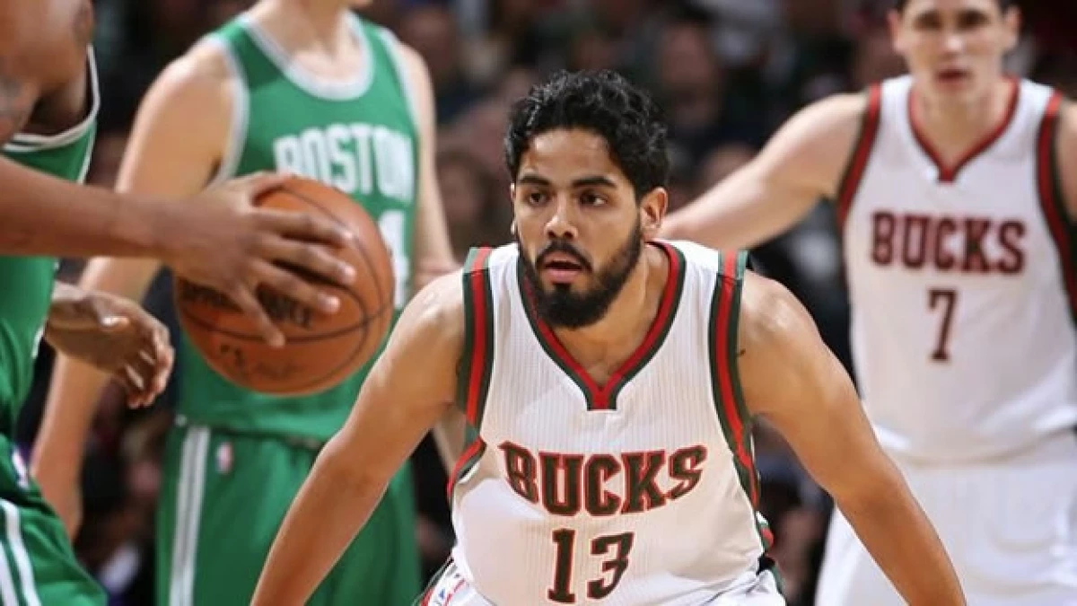 El escolta mexicano Jorge Gutiérrez firmó un contrato multianual con los Bucks de Milwaukee, su último equipo en la NBA