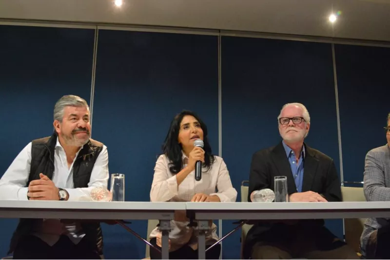 Ricardo Pascoe con Barrales