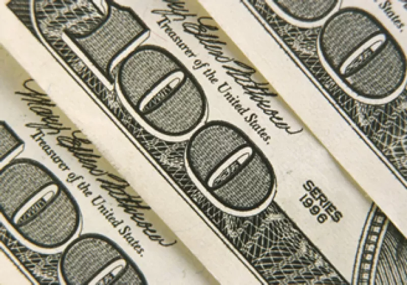 En ventanillas de bancos y casas de cambio, el peso operaba en 11.53 por dólar a la compra y en 11.93 a la venta. (Foto: Photos to go)