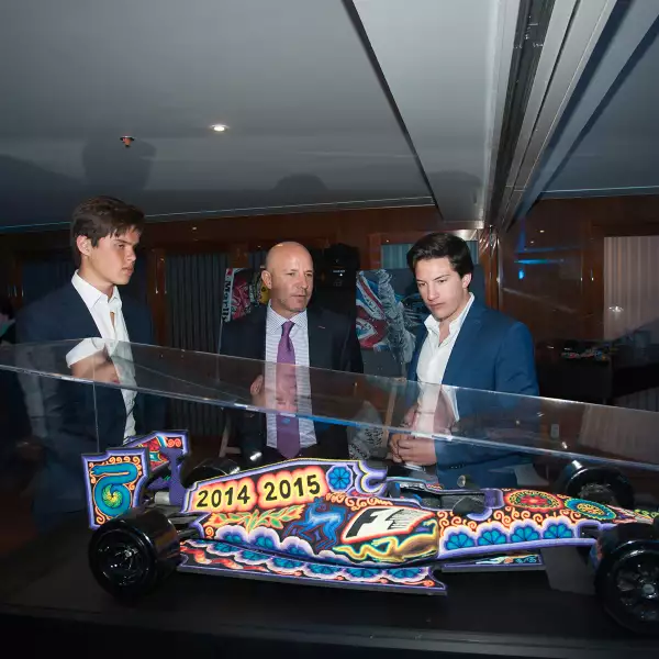 Subasta Fundación Checo Pérez