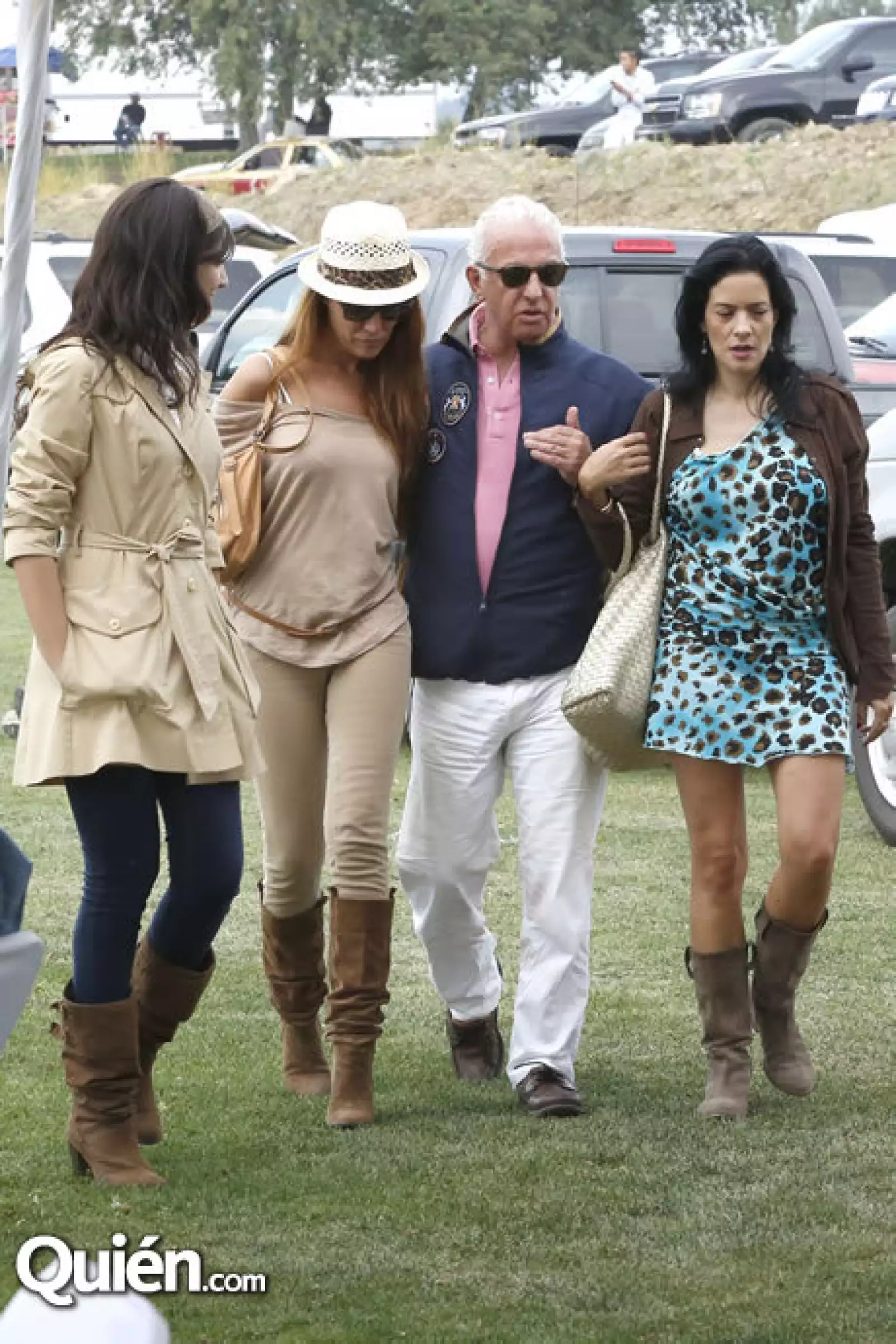 Ana Ruz,Sonia Costa,Pepe Valdez,Becky Arosqueta