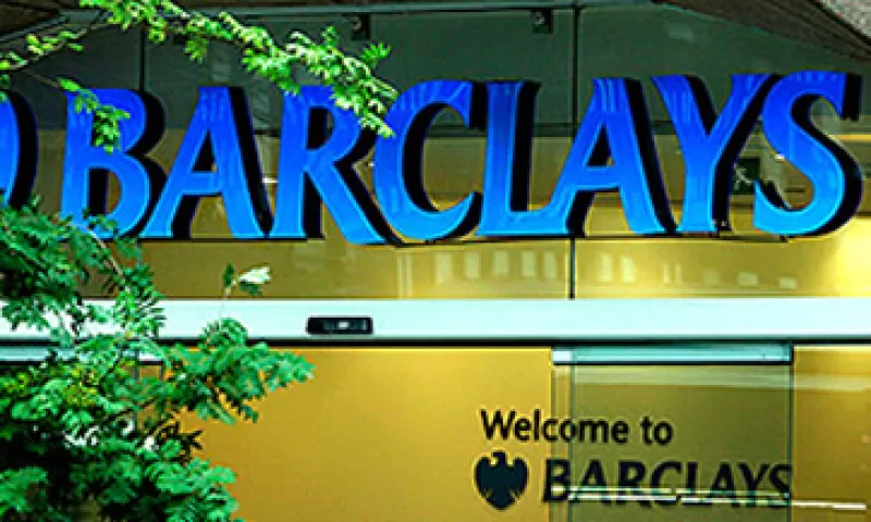 Barclays recibió una multa de 450 mdd por manipular las tasas.. (Foto: Cortesía CNNMoney)