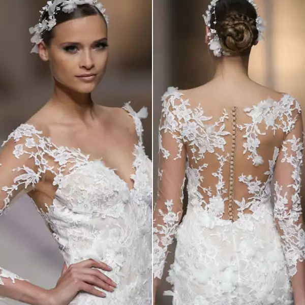 Pronovias: Nos encanta la propuesta de Pronovias, donde el chongo restirado se une con las trenzas. El tocado de flores y tul hace lucir el vestido que lleves.