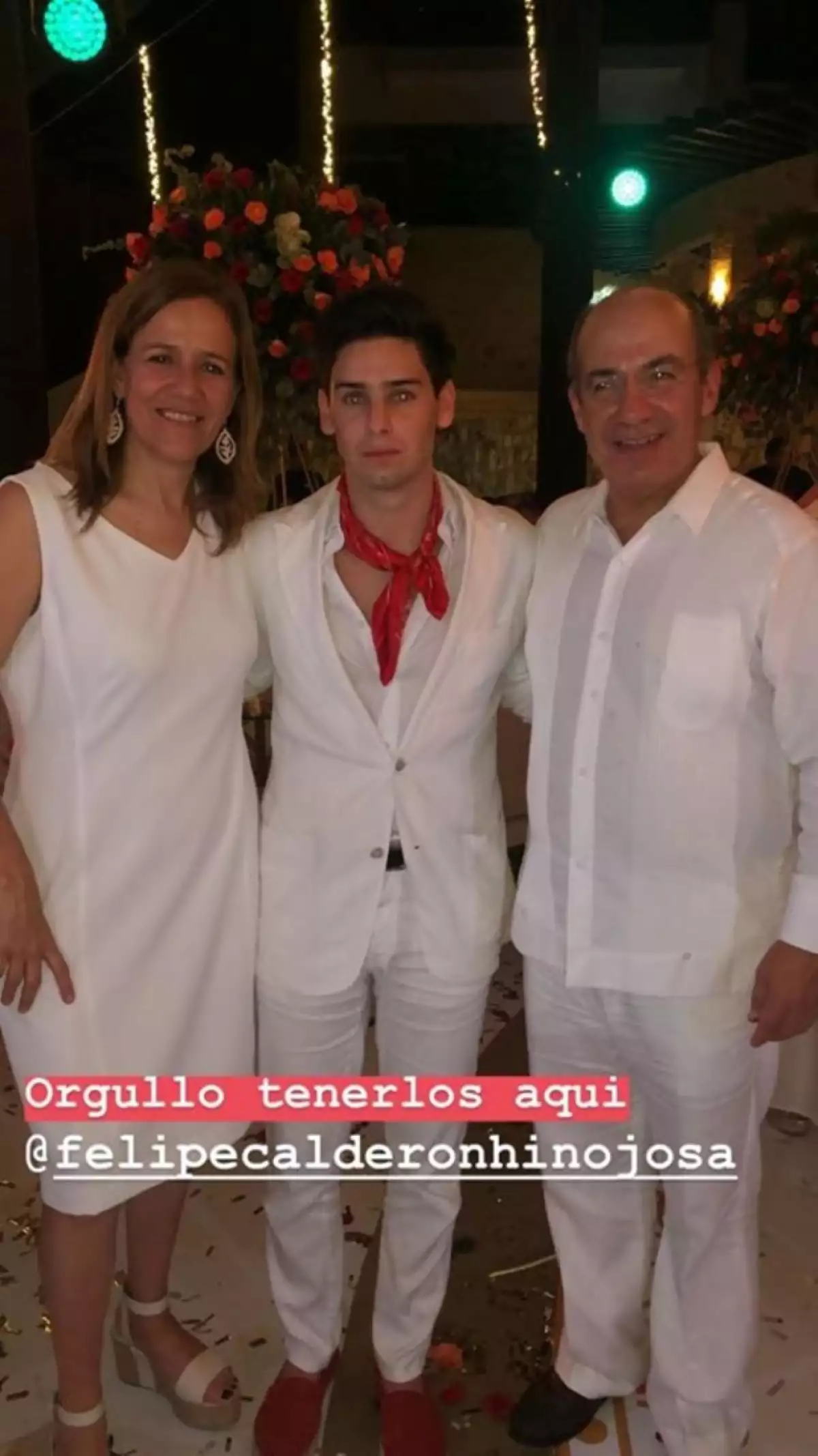Felipe Calderón en bodas de oro de papás de Mouriño 1.jpg