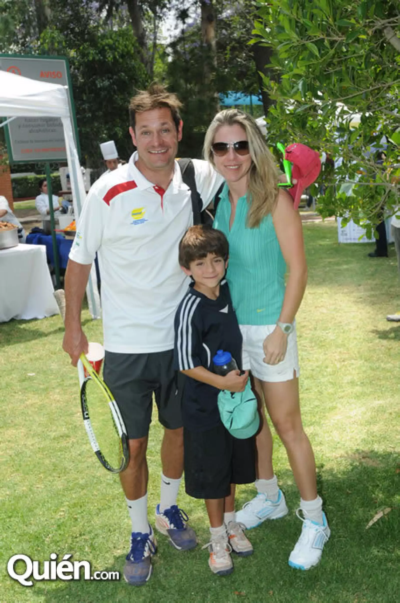 Adolfo,Alejandro, Claudia Arana