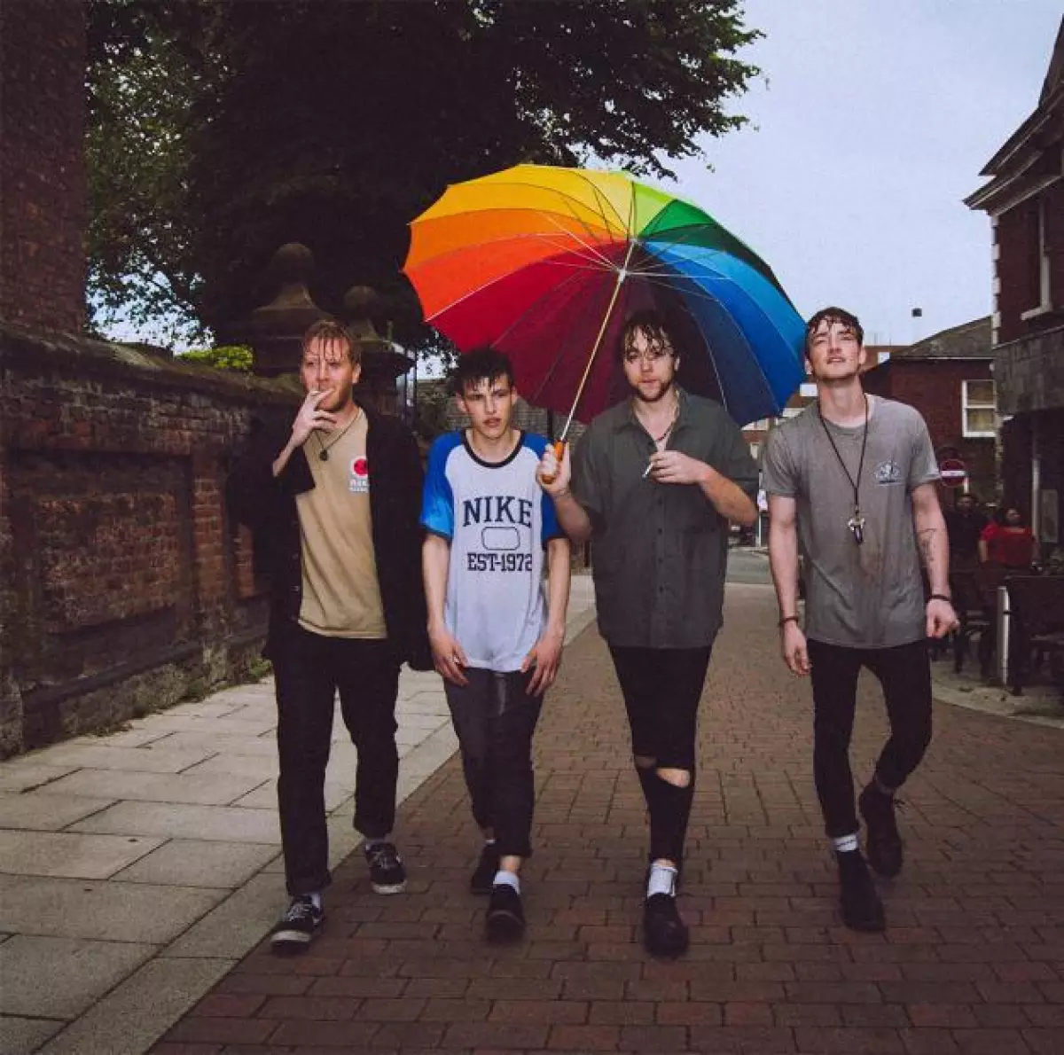 Los cuatro integrantes del grupo Viola Beach, así como su representante, murieron este fin de semana en Suecia, después de que su coche cayera a un barranco.