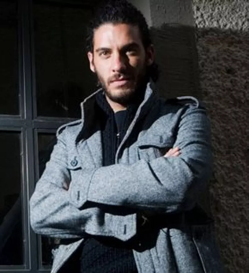 El actor, quien comenzará a rodar una nueva película en julio, nos contó, entre muchas cosas, que no es nada antrero y definitivamente sí se le antoja casarse y tener hijos.