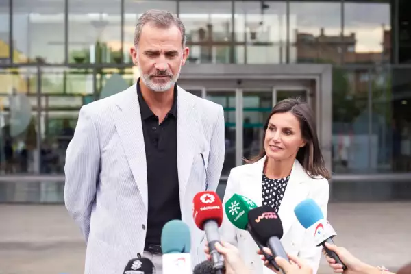 Personalities Visit King Juan Carlos At Hospital