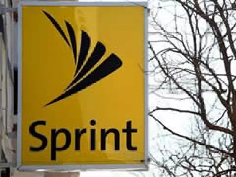 Empresas como Sprint y AT&T podrían verse beneficiadas con el programa. (Foto: AP)