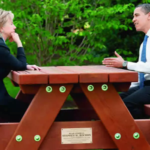 Hillary Clinton pasó de ser su más acérrima enemiga a uno de sus más incondicionales apoyos políticos como secretaria de estado.