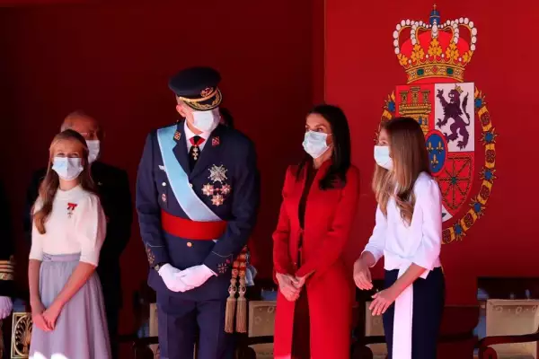 Princesa Leonor, rey Felipe VI, reina Letizia y la infanta Sofía