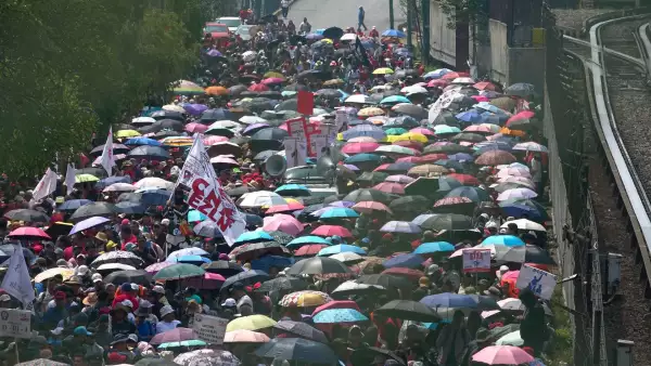 Bloqueo en el AICM de la CNTE: despliegan operativo en las terminales 1 y 2