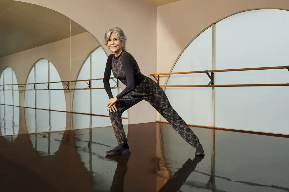 H&M MOVE.JPG