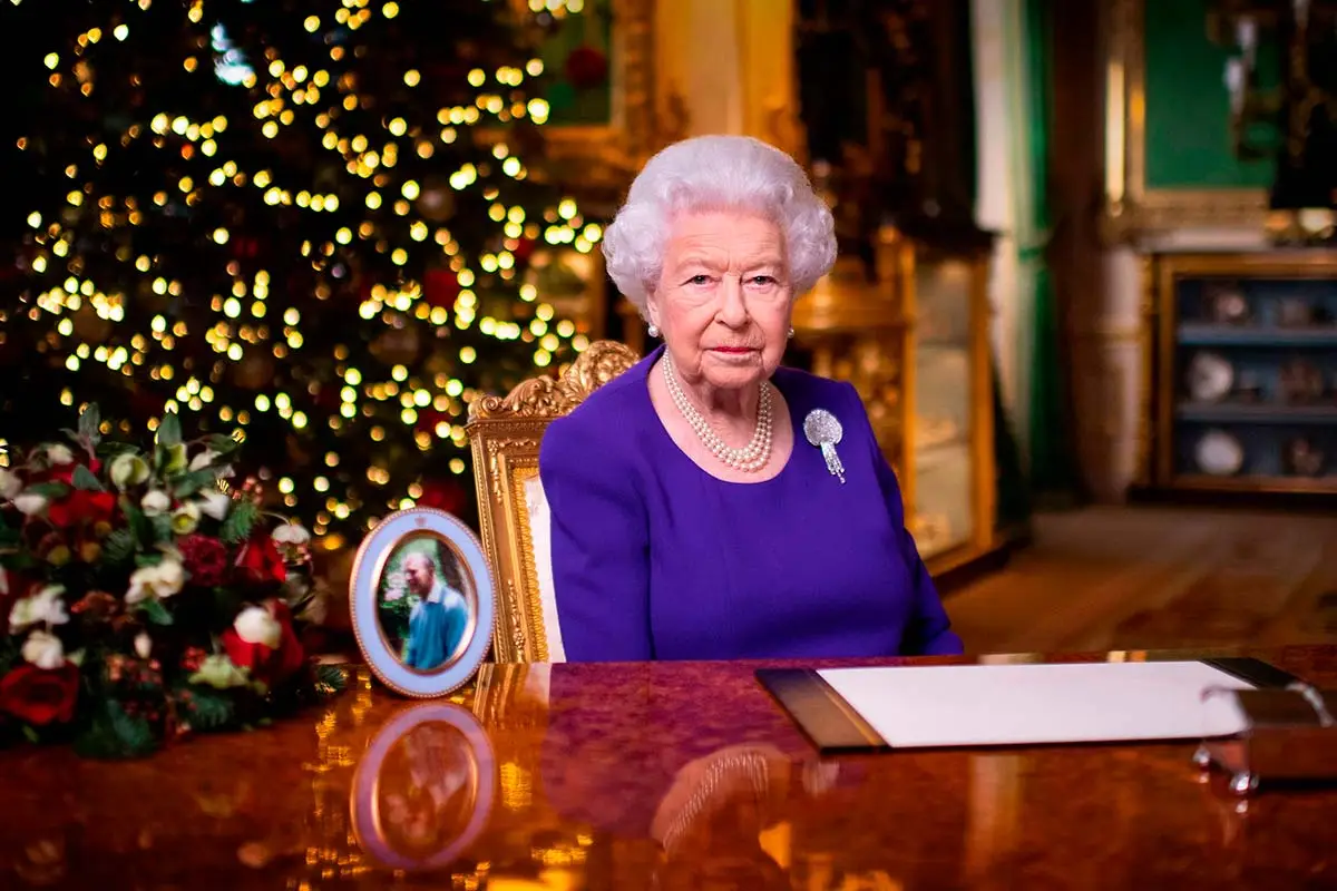 Reina Isabel II