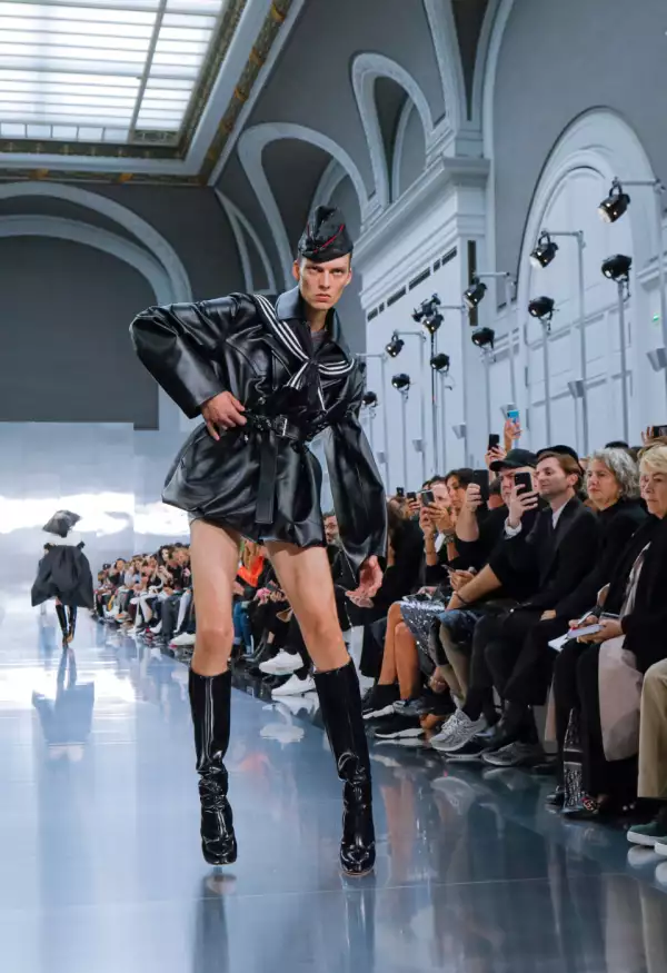 John Galliano será homenajeado por el Met de Nueva York en 2027 con una exhibición que abrirá en la Met Gala 2027