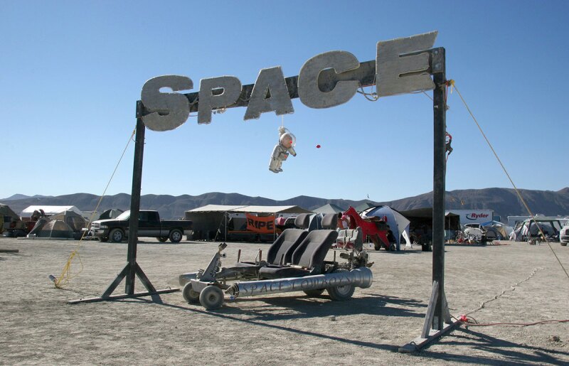 burning-man-festival-internet