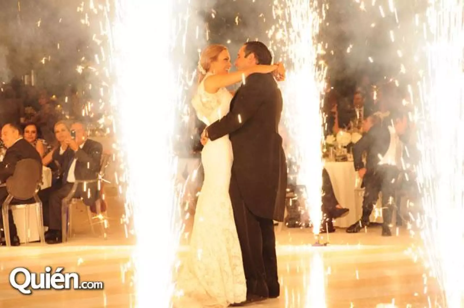 Vals novios Tania de Anda,Juan Pablo Solbes