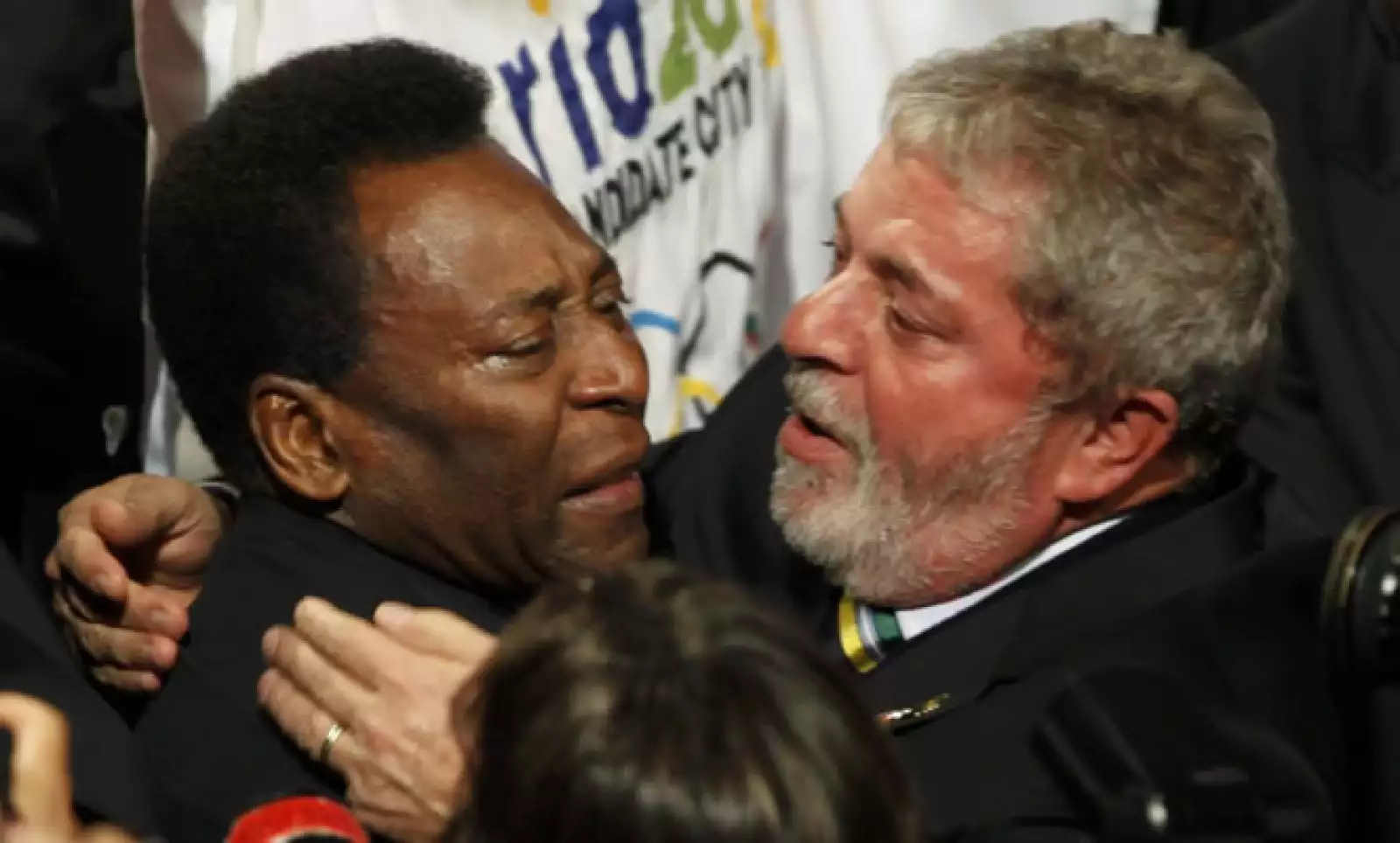 La leyenda del futbol Edson Arantes do Nascimento “Pelé” y el presidente de Brasil, Luis Inácio “Lula” da Silva celebraron que Río de Janeiro alojará los Juegos Olímpicos en 2016.