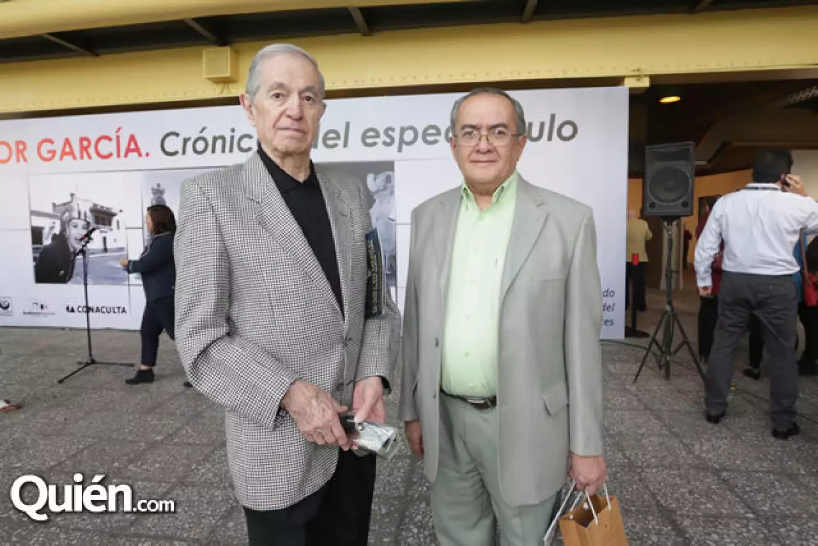 Fernando Yurrieta,Roberto Álvarez
