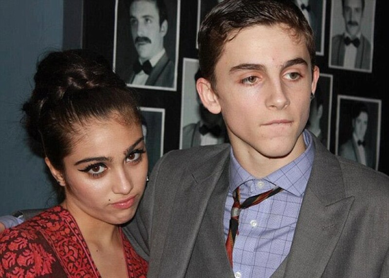 Lola y Timothée siempre se dejan tomar fotos juntos.